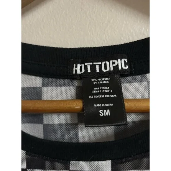 Hot Topic Black & White Checkered Women’s Mesh Top S/M - Picture 5 of 10